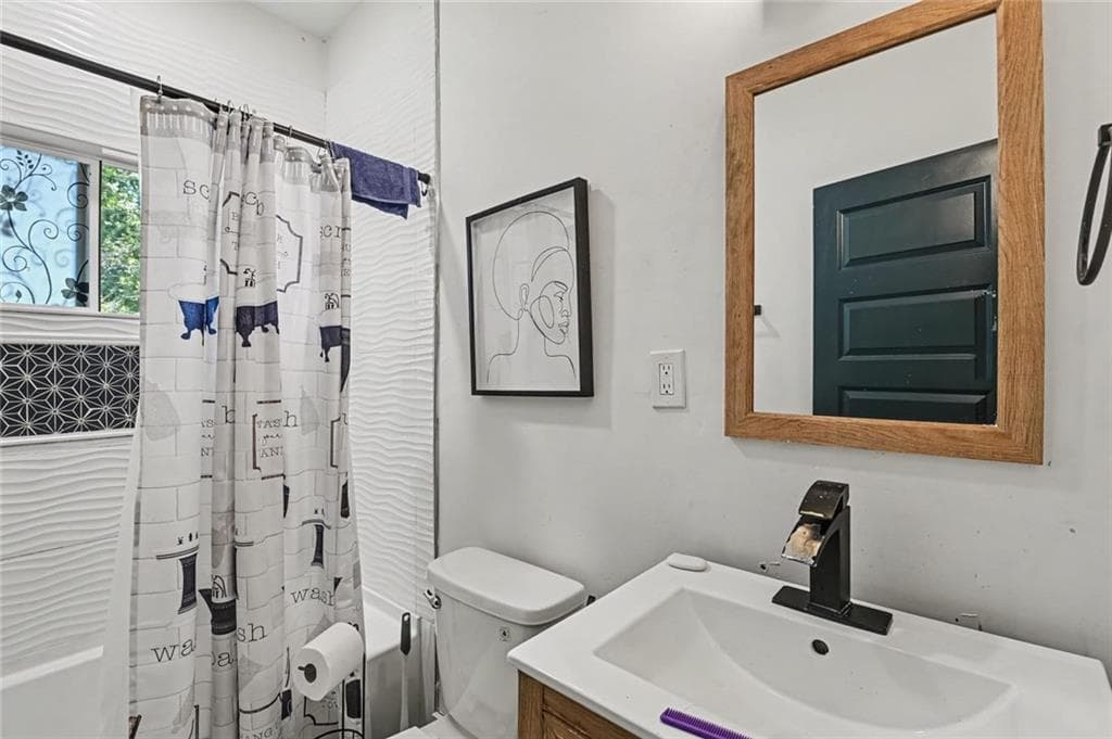 3 bedroom, 2 bathroom, 1,584 sq ft single family residence for sale at 5600 Feldwood Road, South Fulton, GA 30349 — photo 7