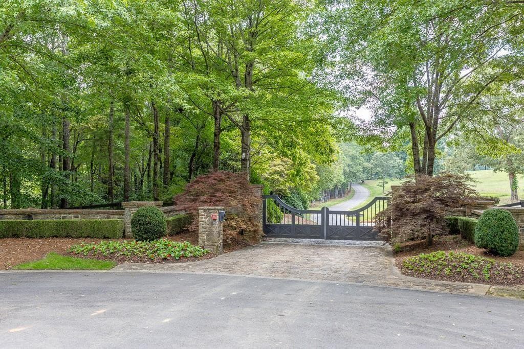 single family residence for sale at 5775 Kennedy Road, Suwanee, GA 30024 — photo 3