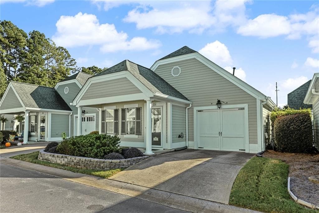 2 bedroom, 2 bathroom, 1,328 sq ft single family residence for sale at 237 Rose Cottage Drive, Woodstock, GA 30189 — photo 3