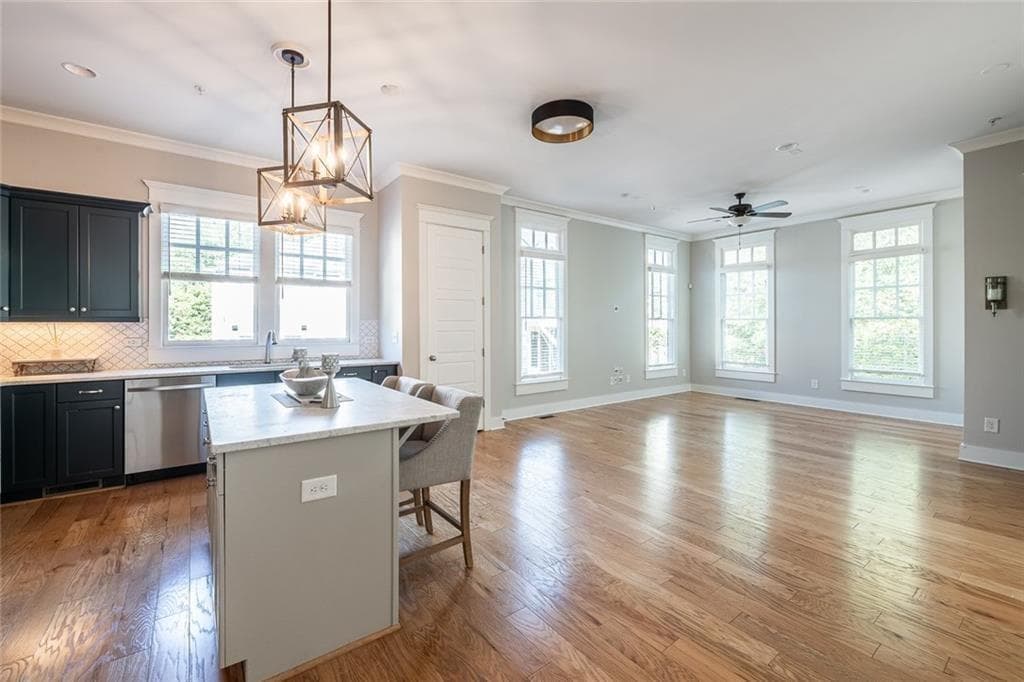 4 bedroom, 4 bathroom, 2,036 sq ft single family residence for sale at 1014 Braeburn Lane, Decatur, GA 30030 — photo 3