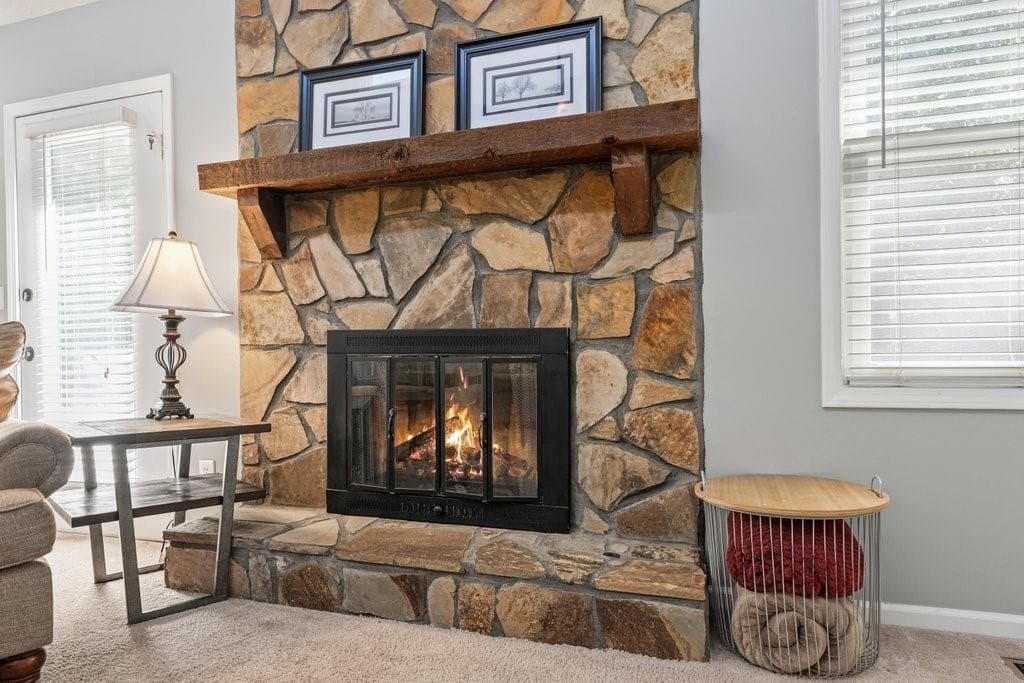 4 bedroom, 3 bathroom, 1,978 sq ft single family residence for sale at 1151 Norfolk Drive, Acworth, GA 30102 — photo 10