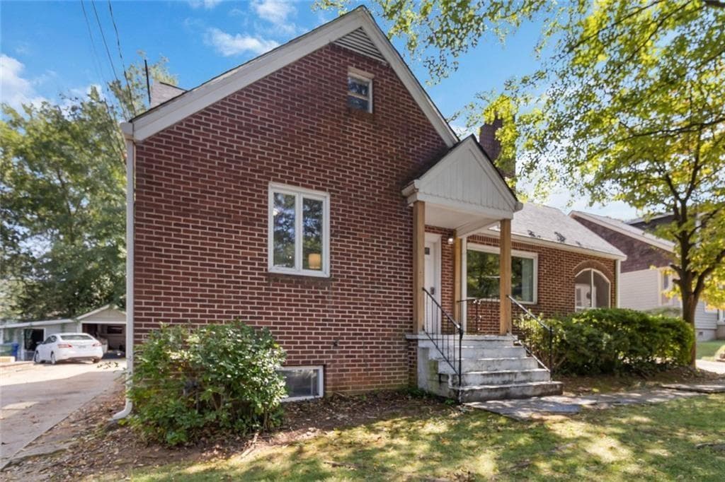 4 bedroom, 4 bathroom, 2,362 sq ft single family residence for sale at 1185 Francis Street, Atlanta, GA 30318 — photo 3