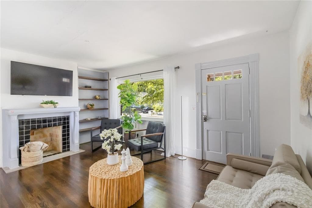 4 bedroom, 4 bathroom, 2,362 sq ft single family residence for sale at 1185 Francis Street, Atlanta, GA 30318 — photo 6