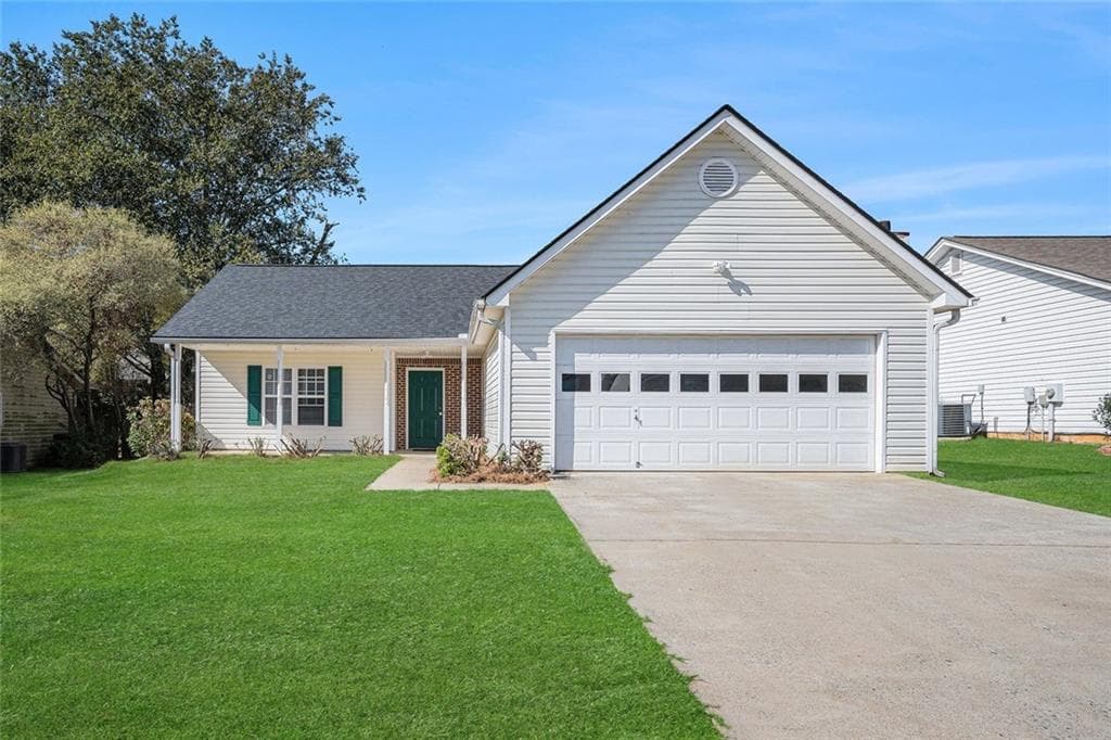 3 bedroom, 2 bathroom, 1,727 sq ft single family residence for rent at 2533 Morning Glory Place, Lawrenceville, GA 30044 for $2,350 a month — photo 1 of 14