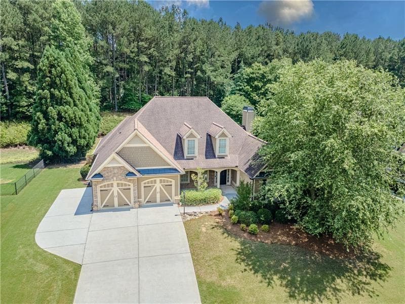 3 bedroom, 3 bathroom, 2,414 sq ft single family residence for sale at 517 Richmond Place, Loganville, GA 30052 — photo 2