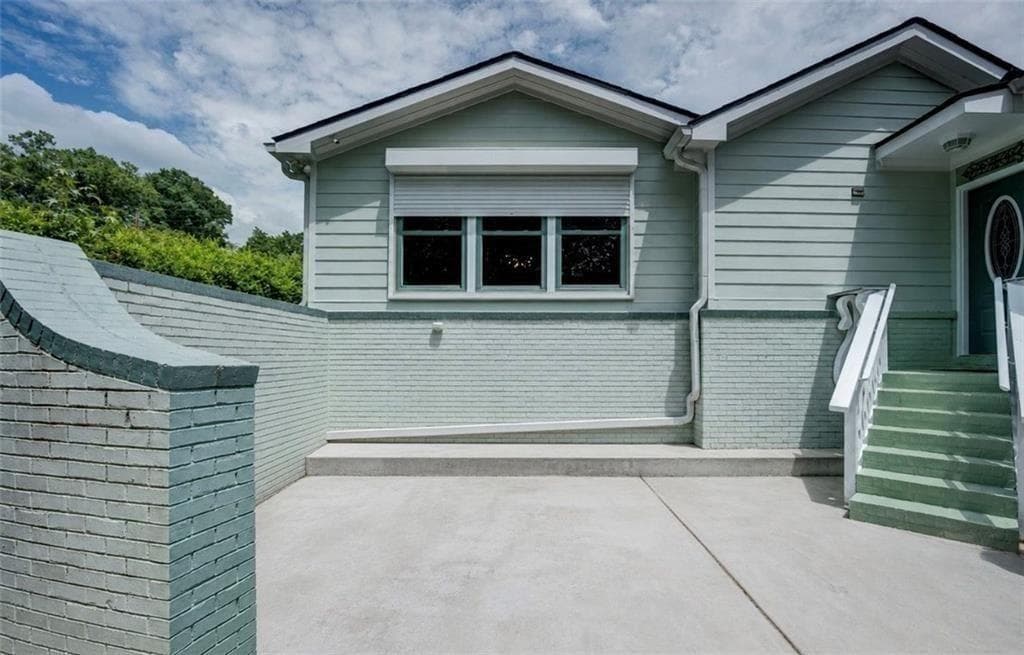 3 bedroom, 2 bathroom, 3,375 sq ft single family residence for sale at 200 Church Street, Fayetteville, GA 30214 — photo 10