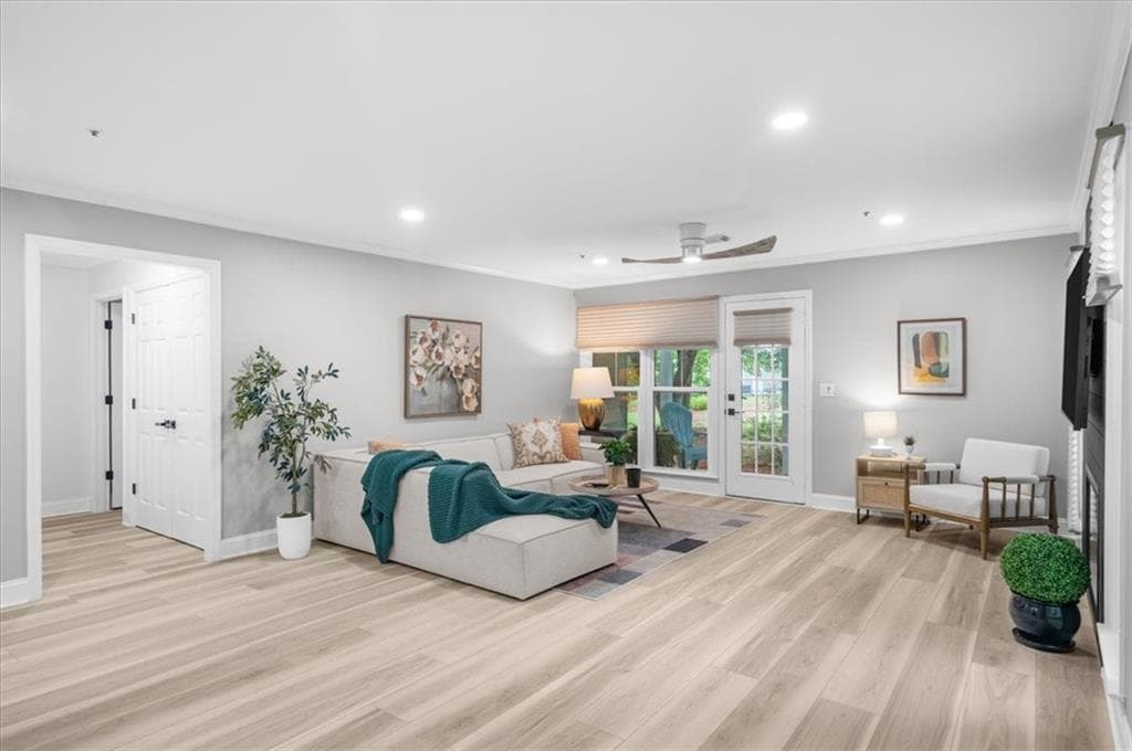 2 bedroom, 2 bathroom, 1,222 sq ft condominium for sale at 5061 Avalon Drive, Alpharetta, GA 30005 — photo 3