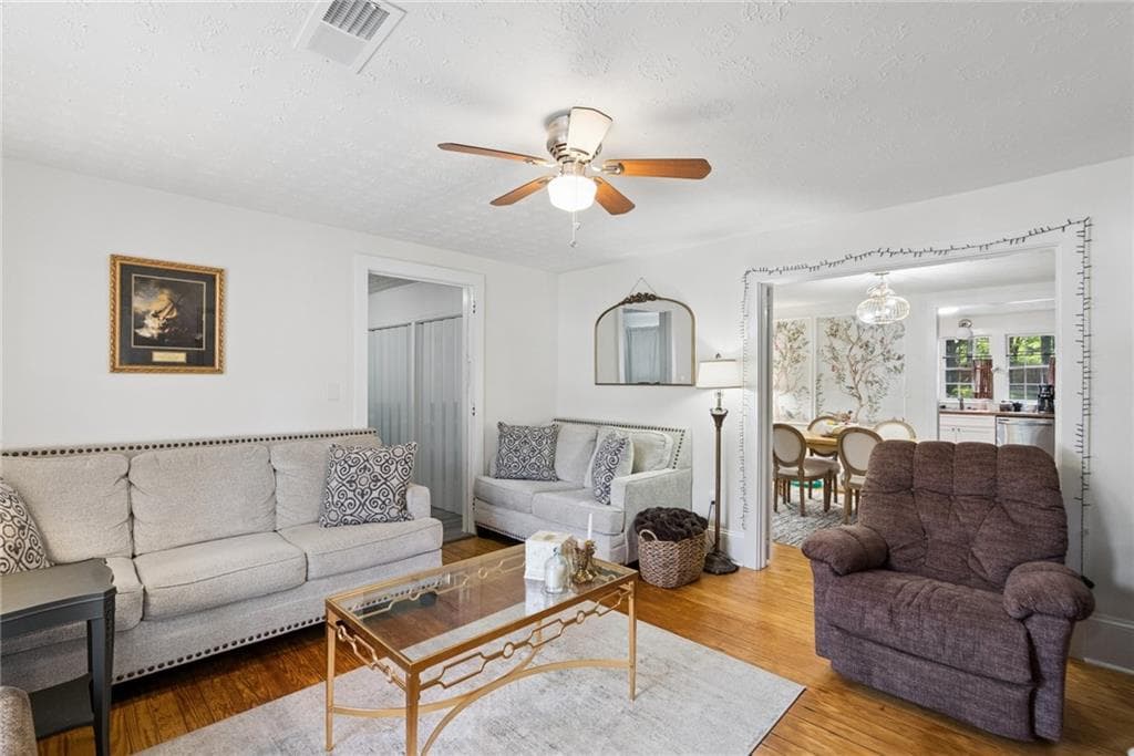 2 bedroom, 2 bathroom, 1,471 sq ft single family residence for sale at 1028 S Madison Avenue, Monroe, GA 30655 — photo 5