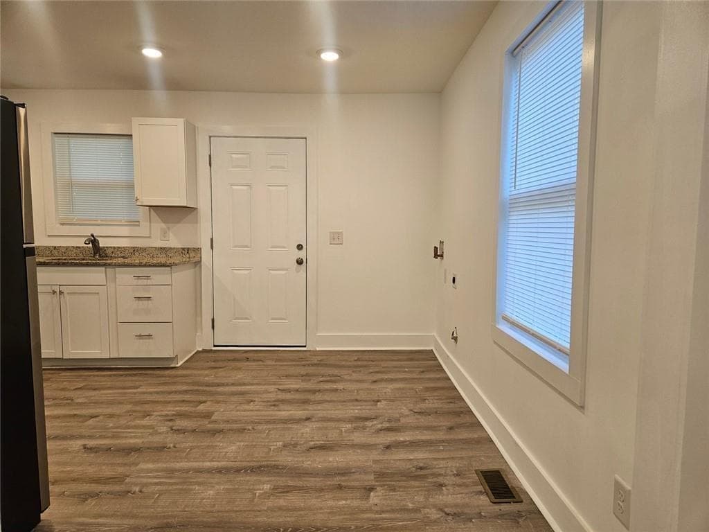 2 bedroom, 1 bathroom, 1,013 sq ft single family residence for sale at 1167 Mayland Circle, Atlanta, GA 30310 — photo 9