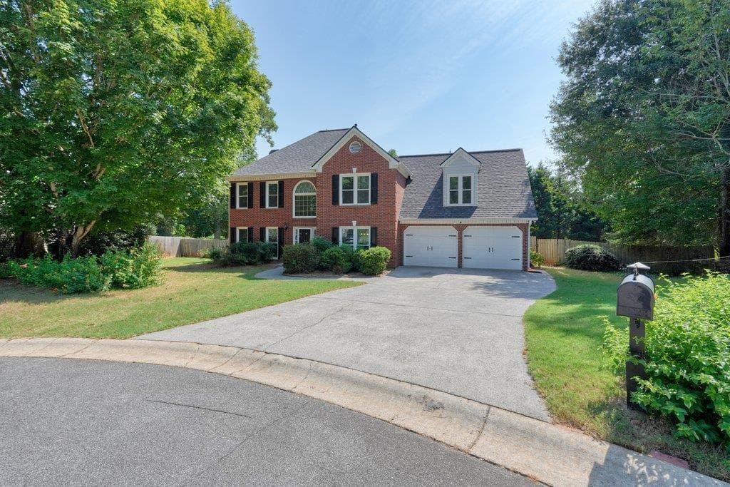 5 bedroom, 3 bathroom, 2,776 sq ft single family residence for sale at 1050 Fairwood Overlook, Acworth, GA 30101 — photo 2