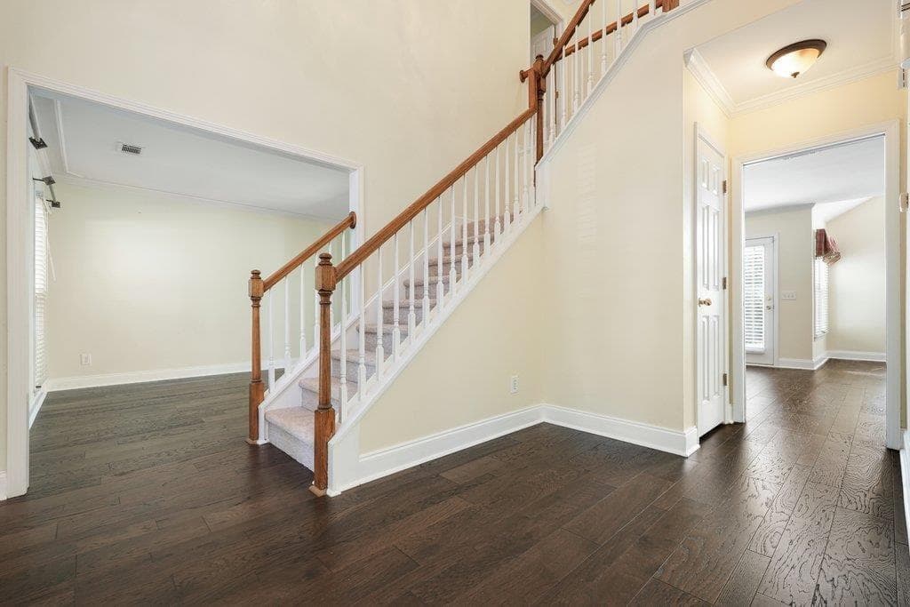 5 bedroom, 3 bathroom, 2,776 sq ft single family residence for sale at 1050 Fairwood Overlook, Acworth, GA 30101 — photo 5