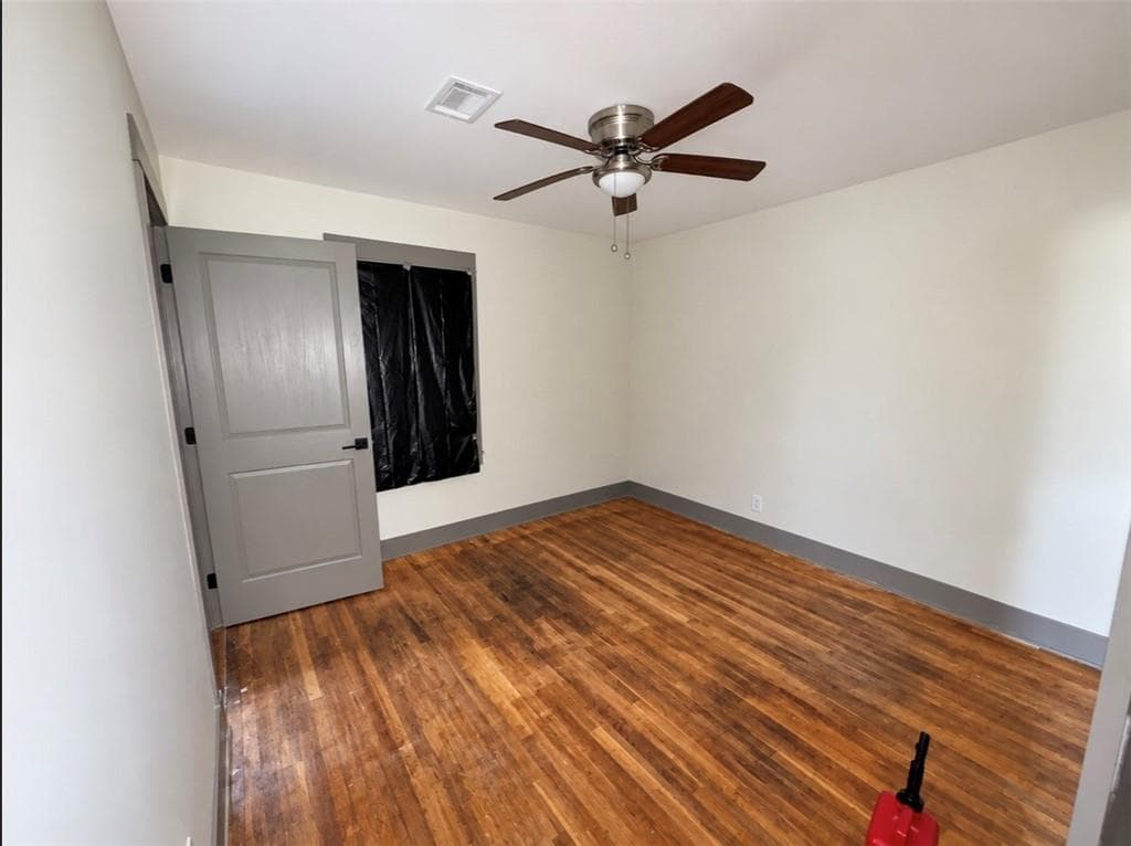 4 bedroom, 3 bathroom, 1,400 sq ft single family residence for sale at 2973 Cascade Road, Atlanta, GA 30311 — photo 6