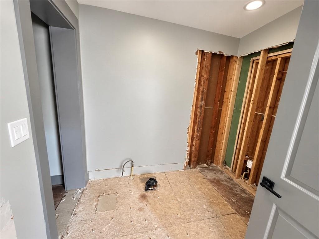4 bedroom, 3 bathroom, 1,400 sq ft single family residence for sale at 2973 Cascade Road, Atlanta, GA 30311 — photo 7