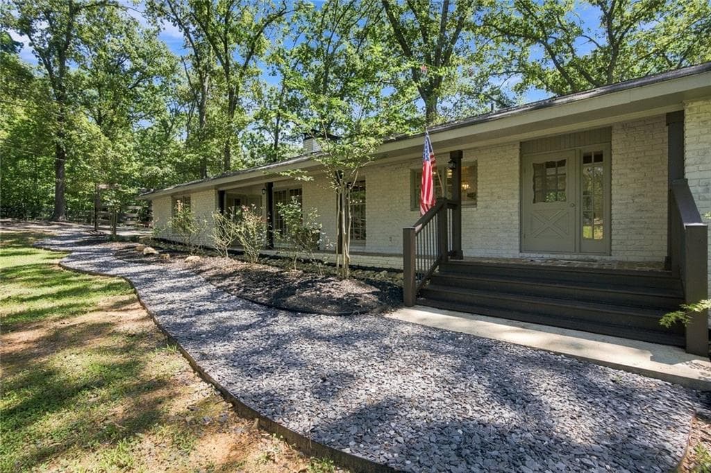 3 bedroom, 2 bathroom, 1,820 sq ft single family residence for rent at 728 S Mccollum Drive, Canton, GA 30114 for $4,500 a month