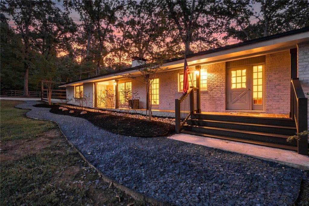 3 bedroom, 2 bathroom, 1,820 sq ft single family residence for rent at 728 S Mccollum Drive, Canton, GA 30114 for $4,500 a month — photo 3