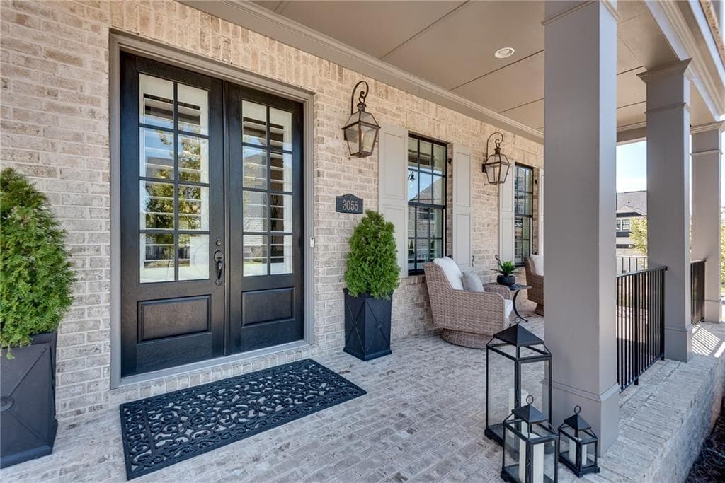 4 bedroom, 5 bathroom, 4,245 sq ft single family residence for sale at 3055 Barnes Mill Court, Roswell, GA 30075 — photo 3