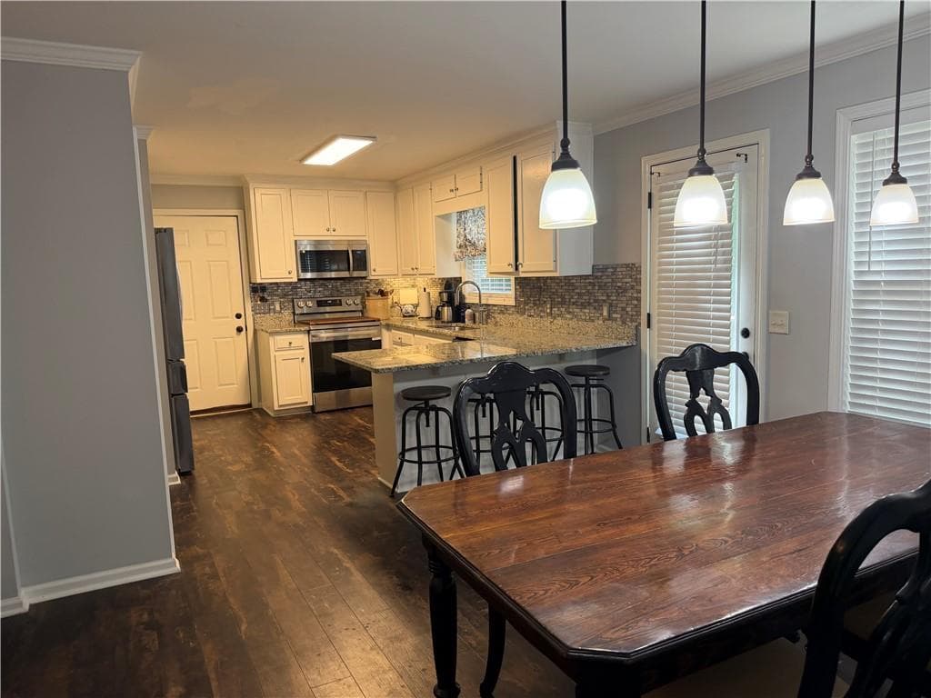 4 bedroom, 3 bathroom, 2,792 sq ft single family residence for sale at 8235 Mount Tabor Road, Cumming, GA 30028 — photo 9