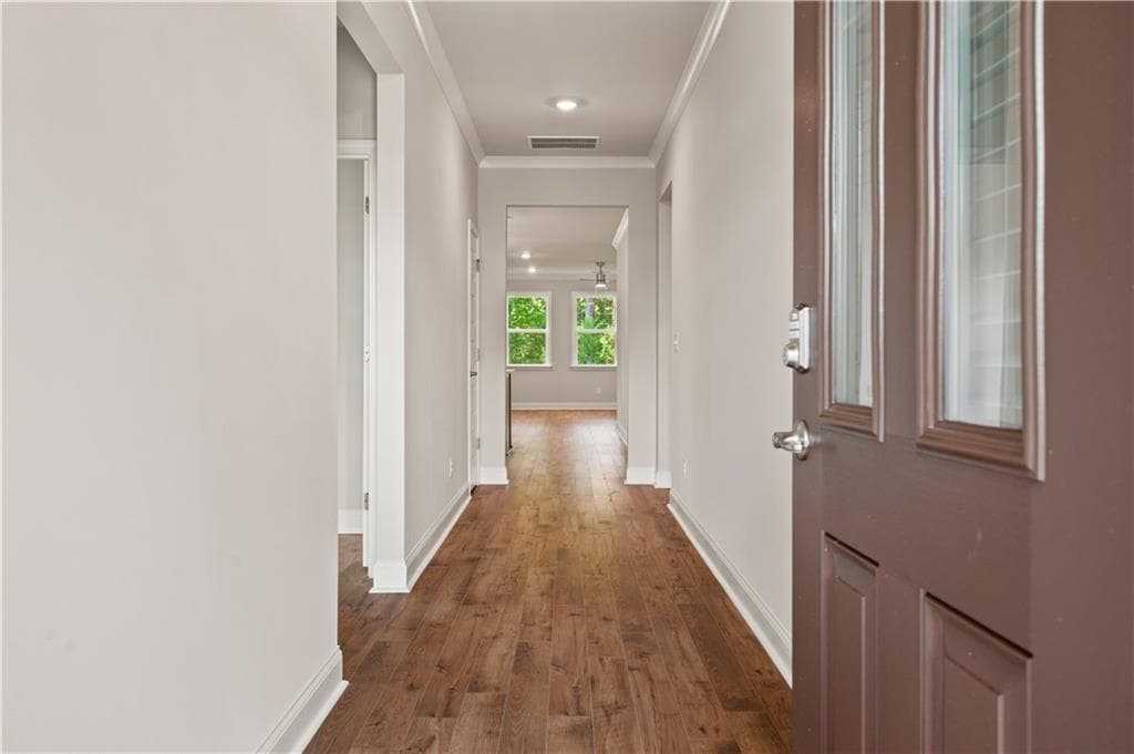 3 bedroom, 2 bathroom, 1,883 sq ft single family residence for sale at 560 Parnassus Road, Locust Grove, GA 30248 — photo 2