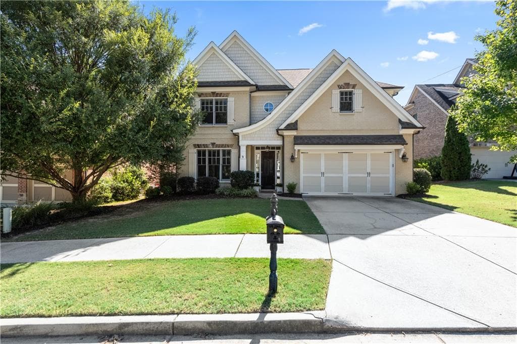4 bedroom, 4 bathroom, 3,565 sq ft single family residence for sale at 2741 Tallulah Drive, Brookhaven, GA 30319 — photo 2