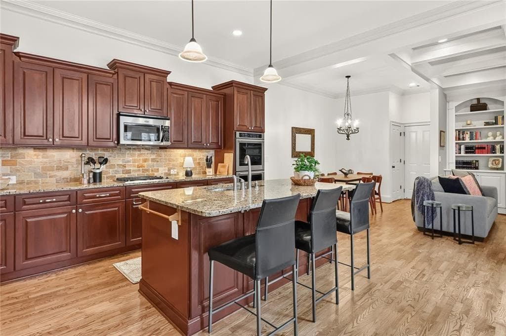 3 bedroom, 4 bathroom, 2,403 sq ft single family residence under contract at 2058 Heathermere Way, Roswell, GA 30075 — photo 7