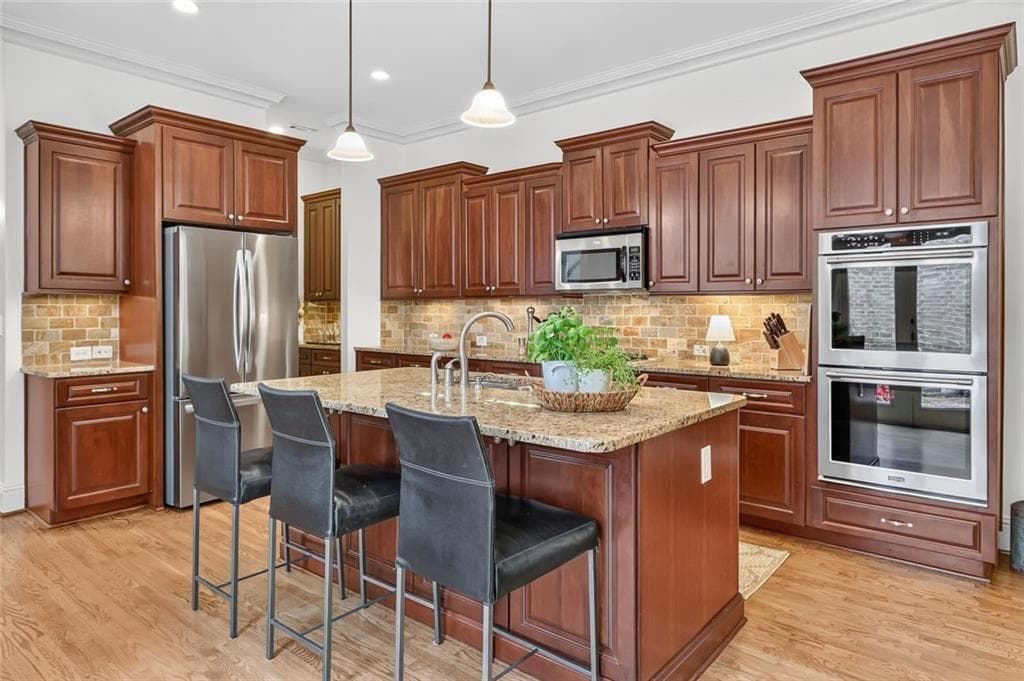 3 bedroom, 4 bathroom, 2,403 sq ft single family residence under contract at 2058 Heathermere Way, Roswell, GA 30075 — photo 8