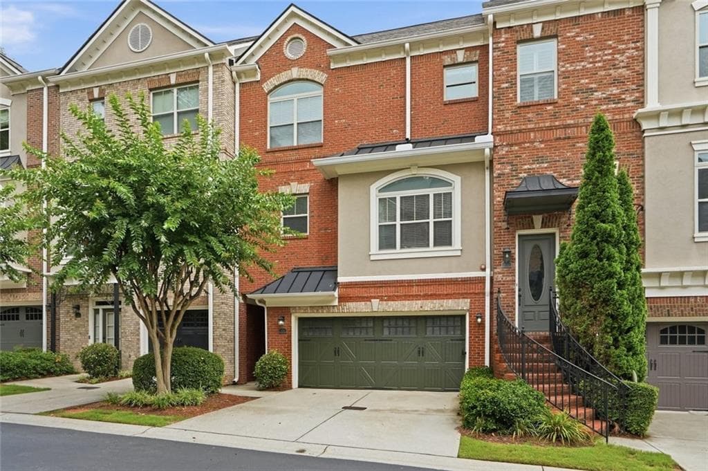 3 bedroom, 4 bathroom, 2,402 sq ft townhouse for sale at 934 Delaronde Court, Sandy Springs, GA 30328