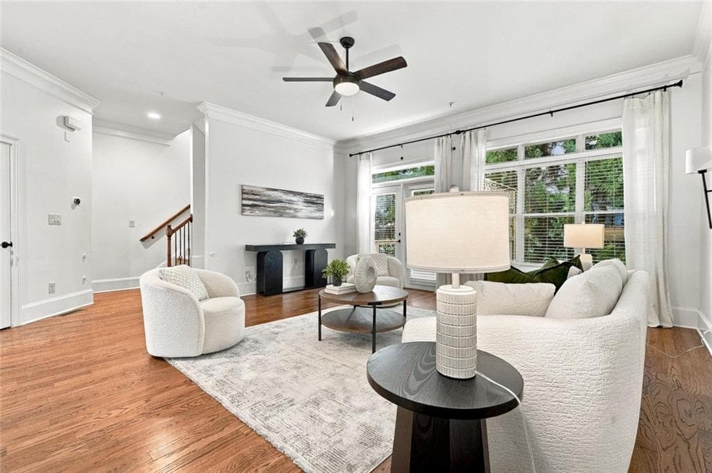 3 bedroom, 4 bathroom, 2,402 sq ft townhouse for sale at 934 Delaronde Court, Sandy Springs, GA 30328 — photo 3