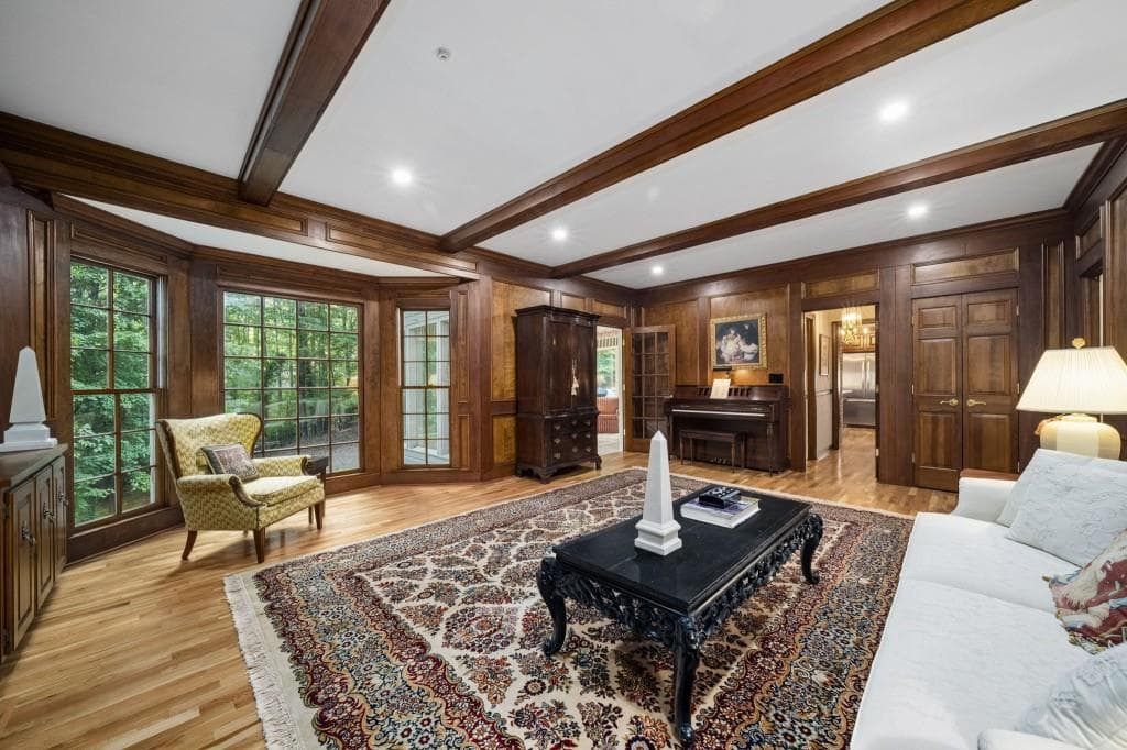 4 bedroom, 4 bathroom, 3,768 sq ft single family residence for sale at 200 Wedgeway, Sandy Springs, GA 30350 — photo 10