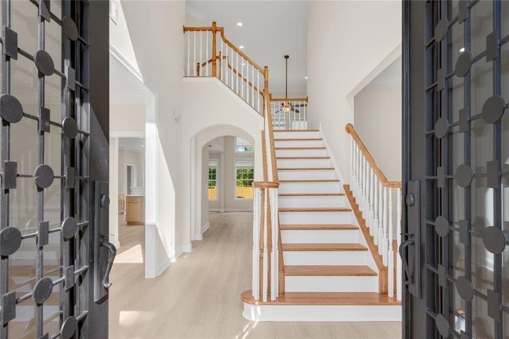 4 bedroom, 3 bathroom, 3,497 sq ft single family residence for rent at 105 Parkside Close, Alpharetta, GA 30022 for $4,200 a month — photo 3