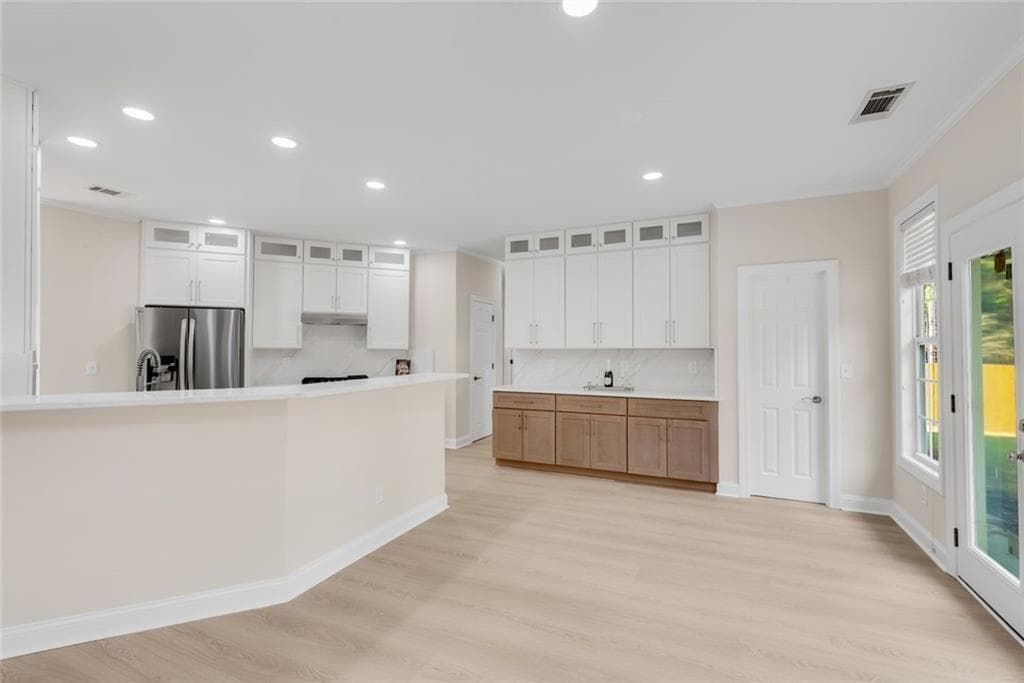 4 bedroom, 3 bathroom, 3,497 sq ft single family residence for rent at 105 Parkside Close, Alpharetta, GA 30022 for $4,200 a month — photo 9
