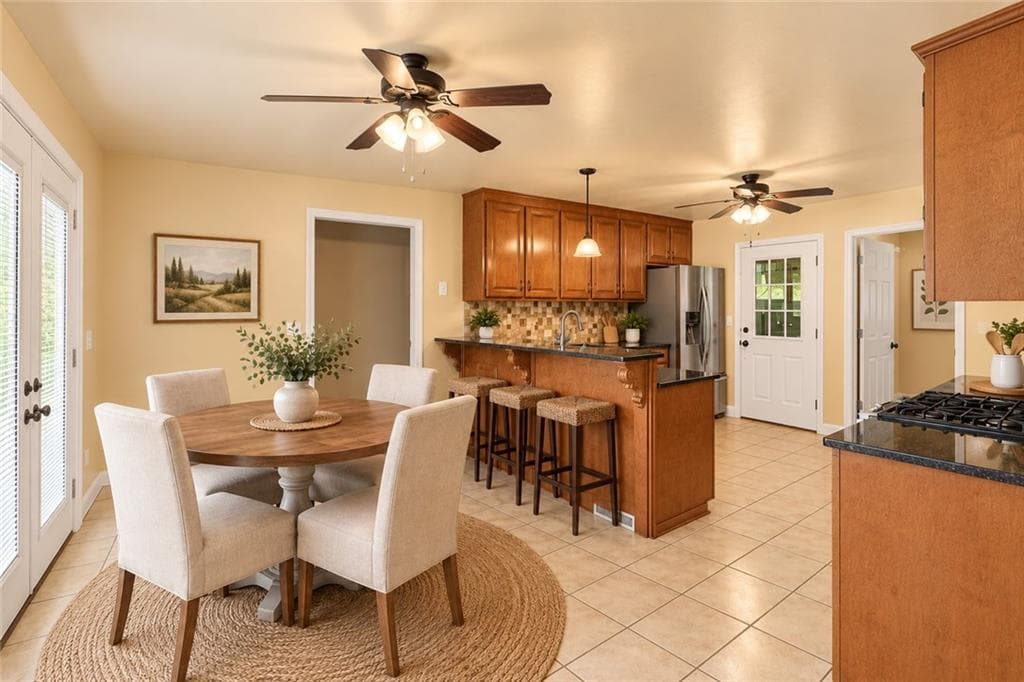 3 bedroom, 3 bathroom, 3,938 sq ft single family residence for sale at 3970 Bridlewood Drive, Duluth, GA 30096 — photo 10