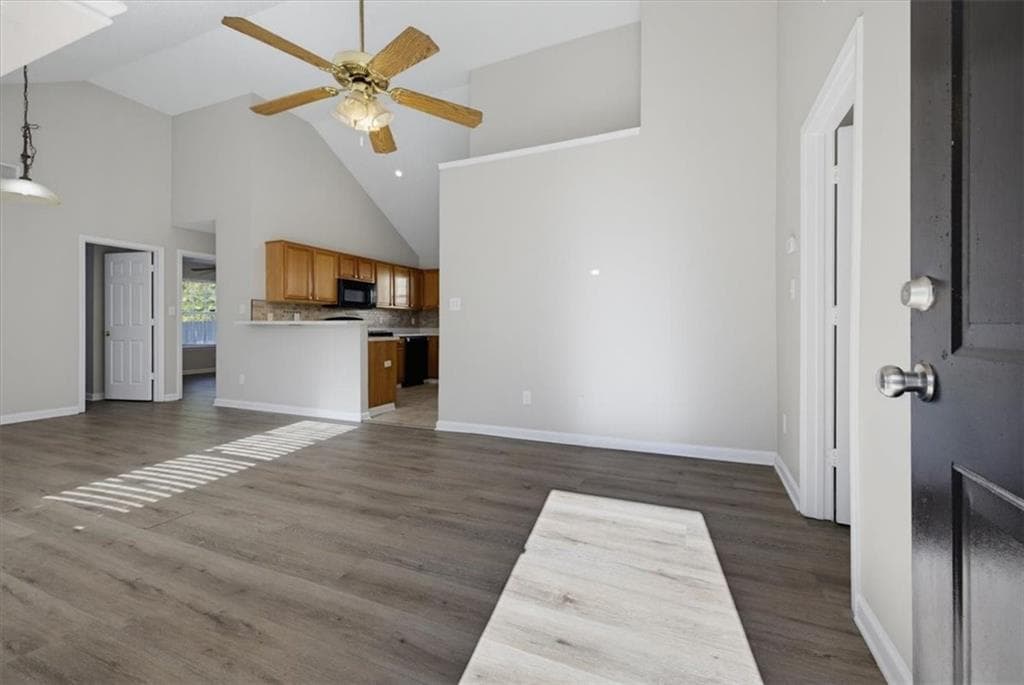 3 bedroom, 2 bathroom, 1,116 sq ft single family residence for sale at 1483 Waterton Trail, Douglasville, GA 30134 — photo 4