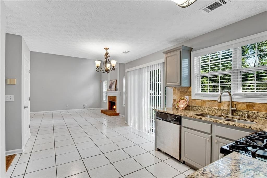 3 bedroom, 3 bathroom, 2,431 sq ft single family residence for rent at 1826 Chasewood Park Drive, Marietta, GA 30066 for $2,650 a month — photo 10