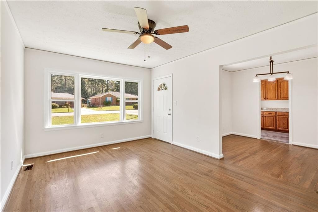 3 bedroom, 2 bathroom, 1,400 sq ft single family residence for rent at 2465 Wood Valley Drive, East Point, GA 30344 for $2,100 a month — photo 3