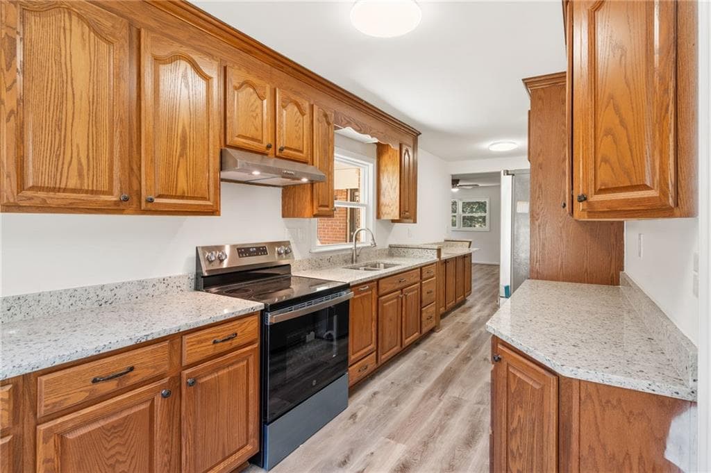3 bedroom, 2 bathroom, 1,400 sq ft single family residence for rent at 2465 Wood Valley Drive, East Point, GA 30344 for $2,100 a month — photo 6