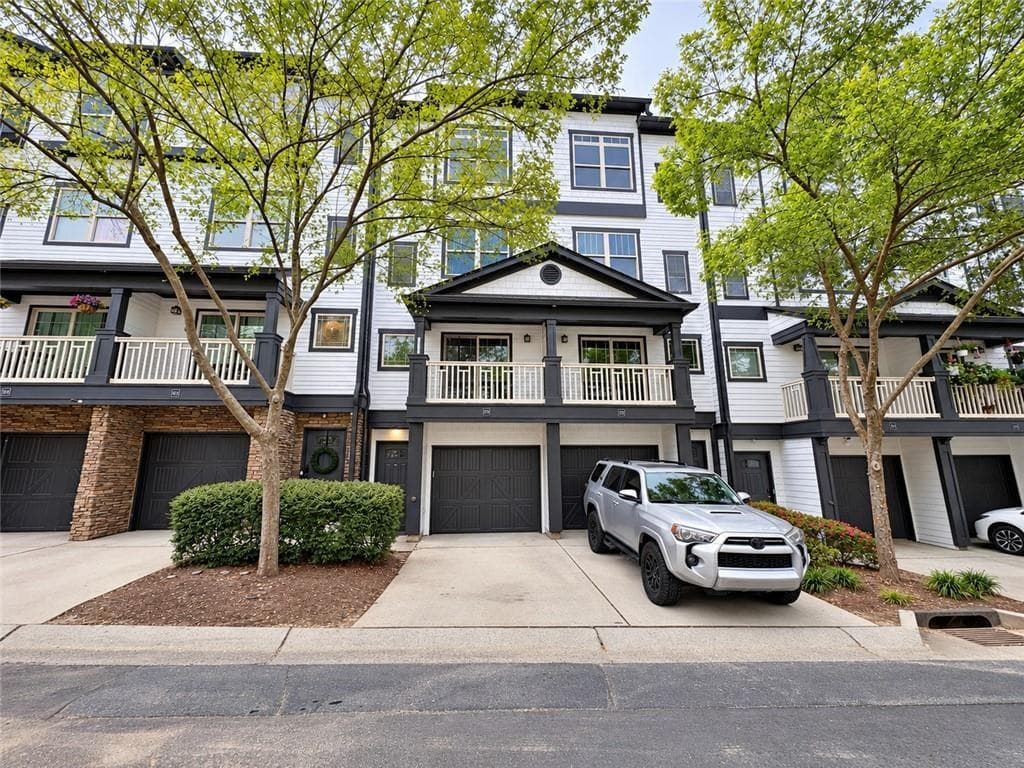 2 bedroom, 3 bathroom, 1,239 sq ft townhouse for sale at 216 Semel Drive 360, Atlanta, GA 30309 — photo 2