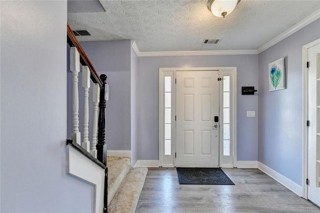 4 bedroom, 3 bathroom, 2,246 sq ft single family residence for sale at 290 Lake Valley Drive, Loganville, GA 30052 — photo 6