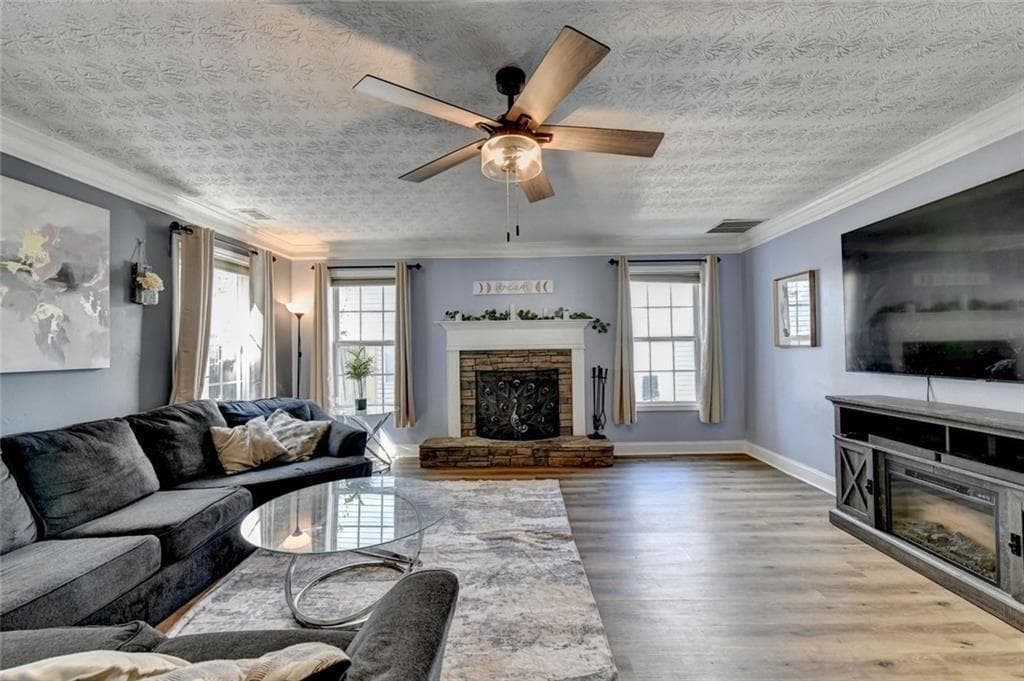 4 bedroom, 3 bathroom, 2,246 sq ft single family residence for sale at 290 Lake Valley Drive, Loganville, GA 30052 — photo 9