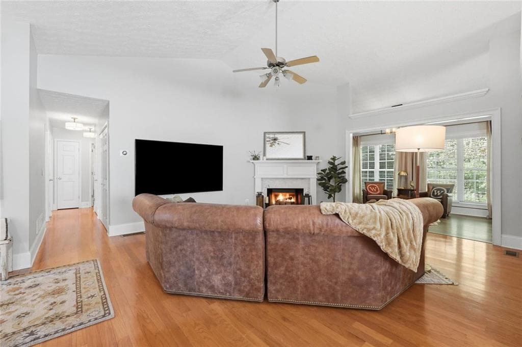 3 bedroom, 2 bathroom, 2,196 sq ft single family residence for sale at 4155 McEver Park Dr, Acworth, GA 30101 — photo 8