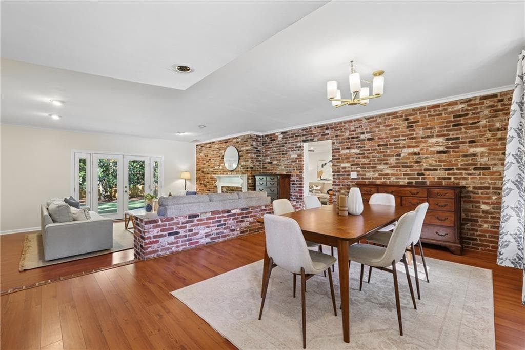 3 bedroom, 3 bathroom, 2,104 sq ft single family residence for sale at 2862 Dunnington Circle, Atlanta, GA 30341 — photo 5