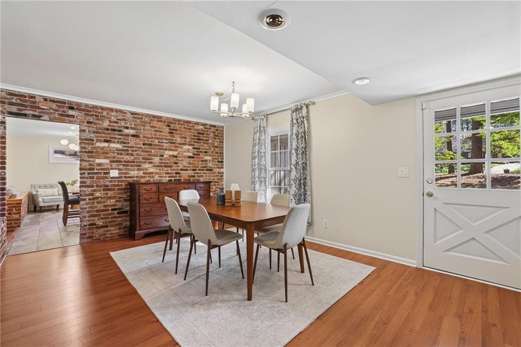 3 bedroom, 3 bathroom, 2,104 sq ft single family residence for sale at 2862 Dunnington Circle, Atlanta, GA 30341 — photo 6
