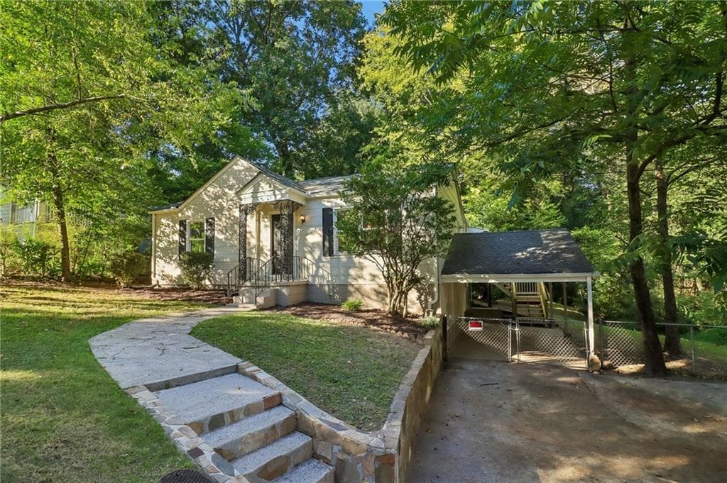 3 bedroom, 2 bathroom, 1,596 sq ft single family residence for sale at 1415 Blanche Drive, Marietta, GA 30067 — photo 2