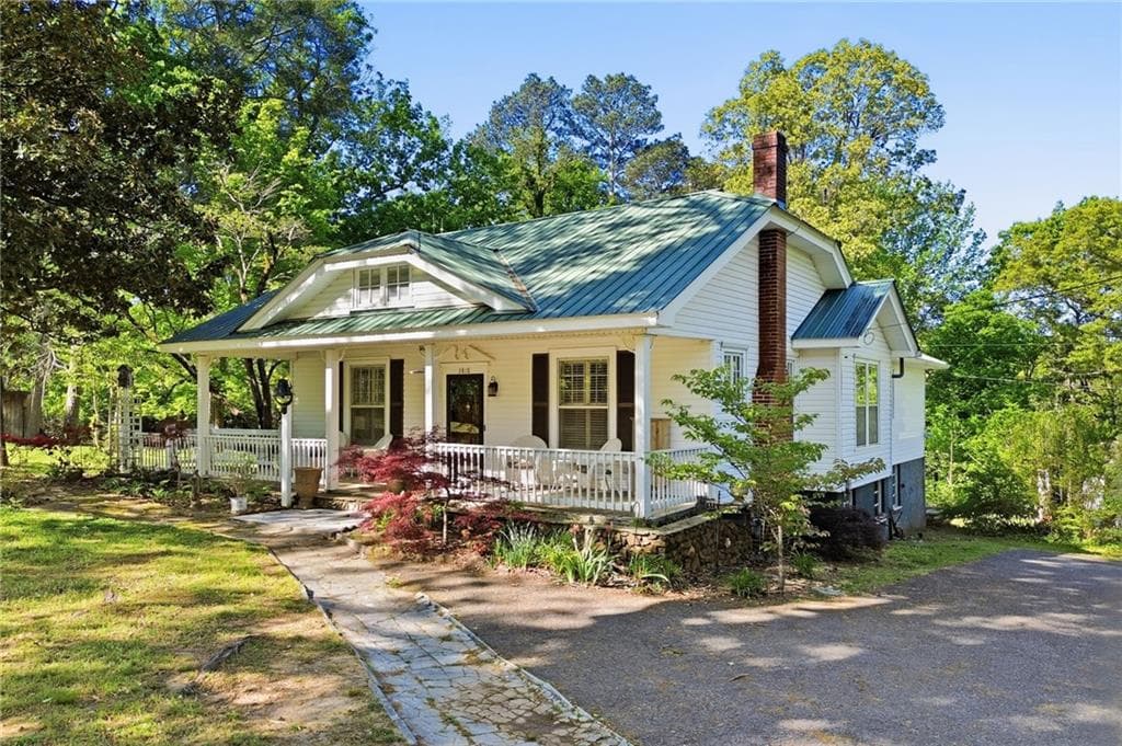 3 bedroom, 2 bathroom, 1,918 sq ft single family residence for sale at 3818 Highway 53, Jasper, GA 30143
