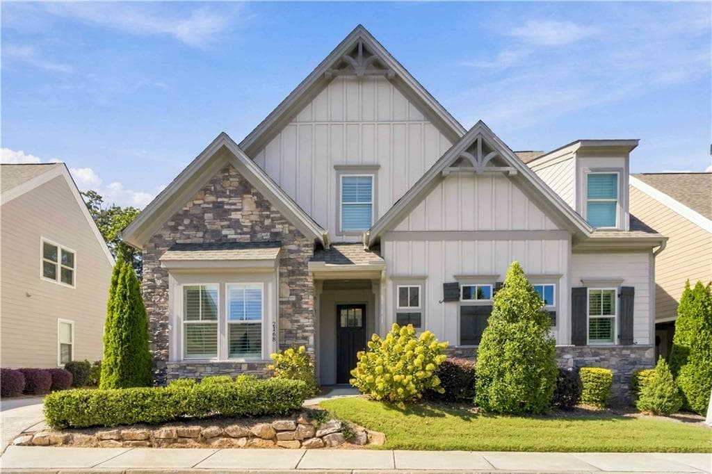 3 bedroom, 3 bathroom, 2,575 sq ft single family residence for sale at 2168 Capers Drive, Marietta, GA 30064 — photo 2