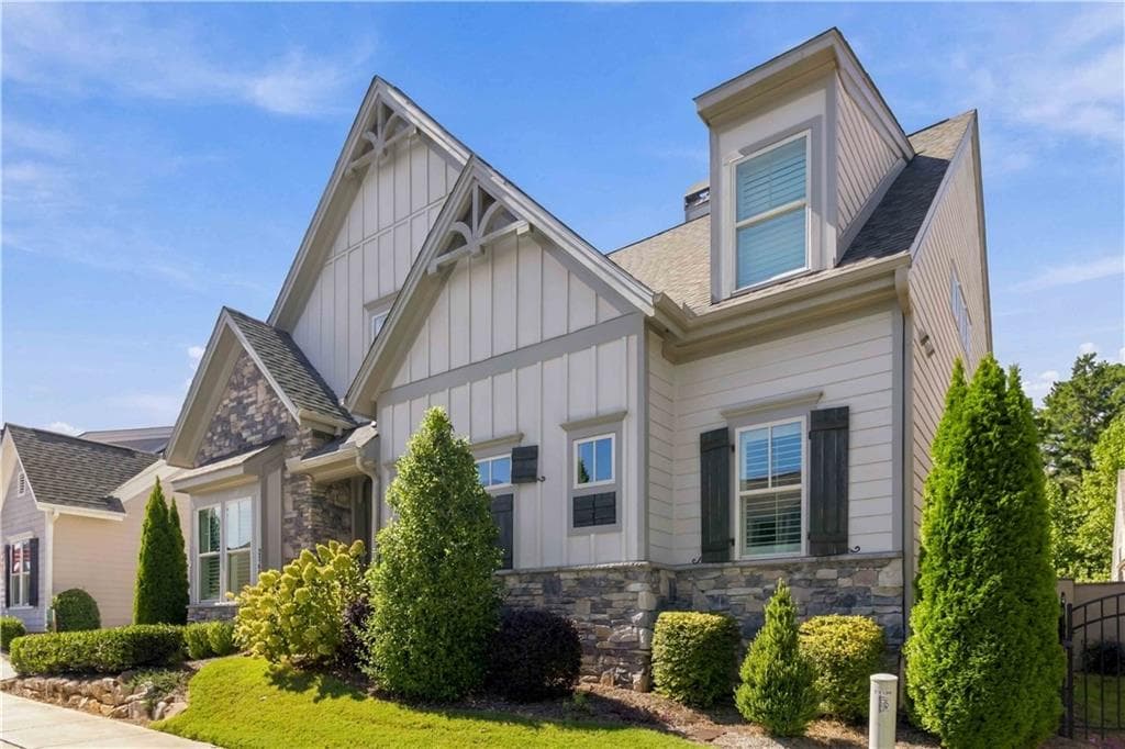 3 bedroom, 3 bathroom, 2,575 sq ft single family residence for sale at 2168 Capers Drive, Marietta, GA 30064 — photo 3