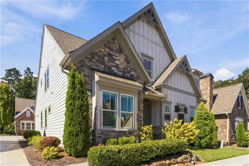 3 bedroom, 3 bathroom, 2,575 sq ft single family residence for sale at 2168 Capers Drive, Marietta, GA 30064 — photo 4