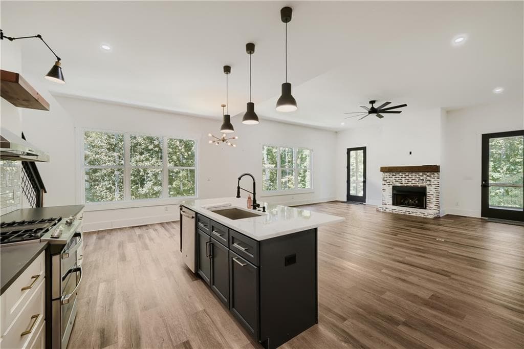 5 bedroom, 4 bathroom, 2,887 sq ft single family residence for sale at 84 Timber Walk, Dawsonville, GA 30534 — photo 4