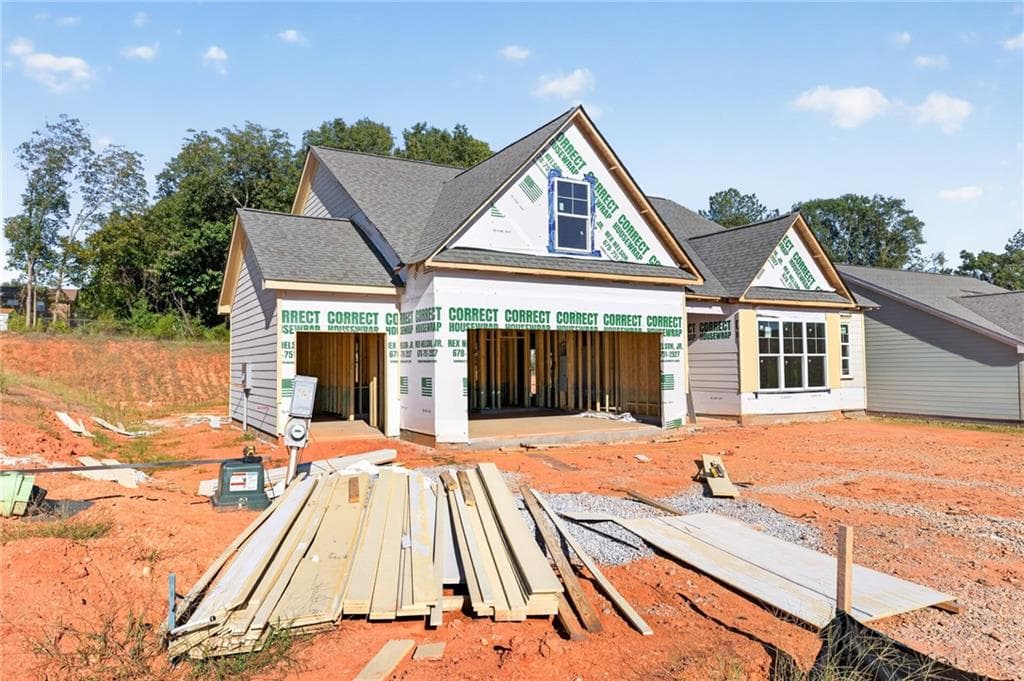 3 bedroom, 2 bathroom, 1,861 sq ft single family residence for sale at 2008 Oconee Bluff Drive, Athens, GA 30601 — photo 2