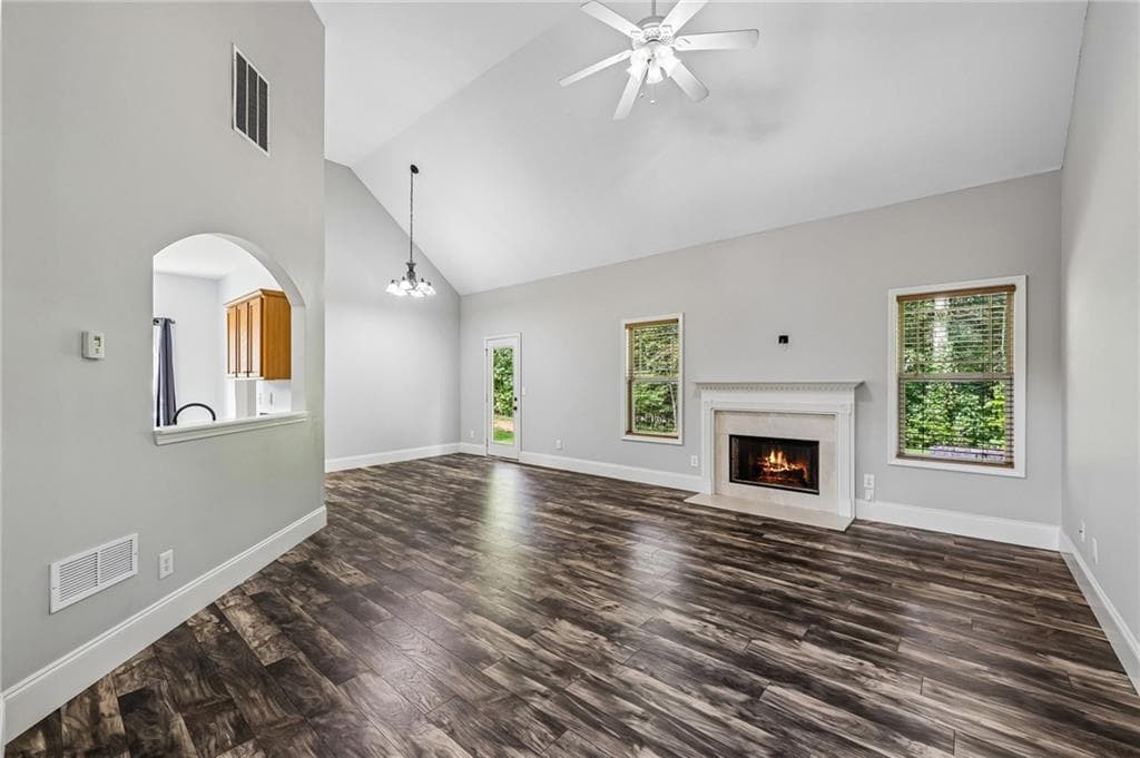4 bedroom, 2 bathroom, 1,868 sq ft single family residence for sale at 3437 Phoenix Cove Drive, Gainesville, GA 30506 — photo 4