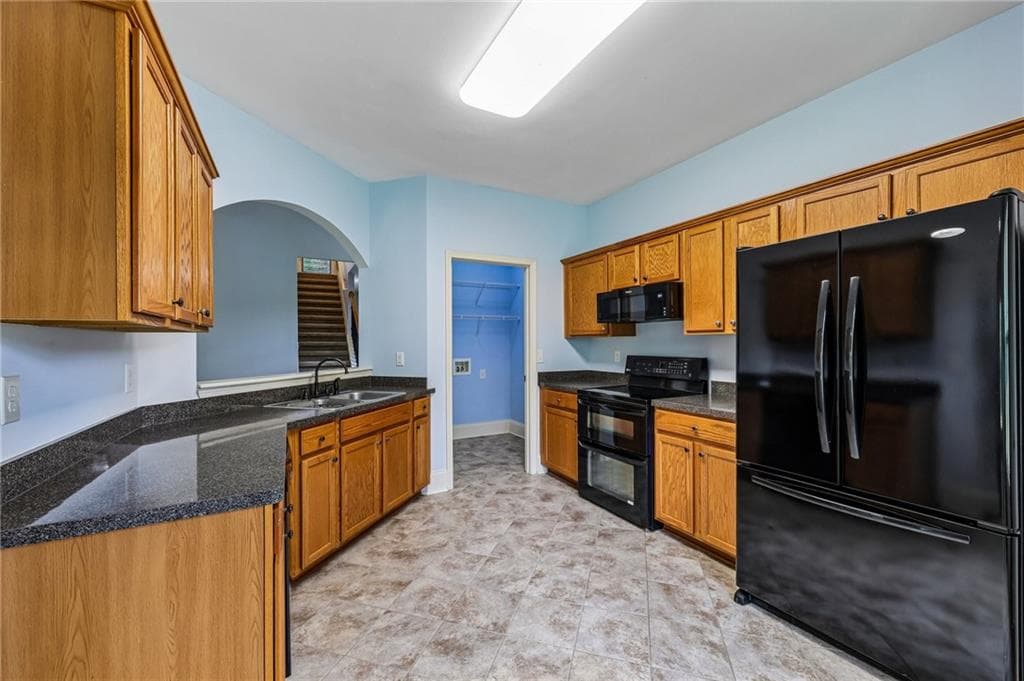 4 bedroom, 2 bathroom, 1,868 sq ft single family residence for sale at 3437 Phoenix Cove Drive, Gainesville, GA 30506 — photo 7